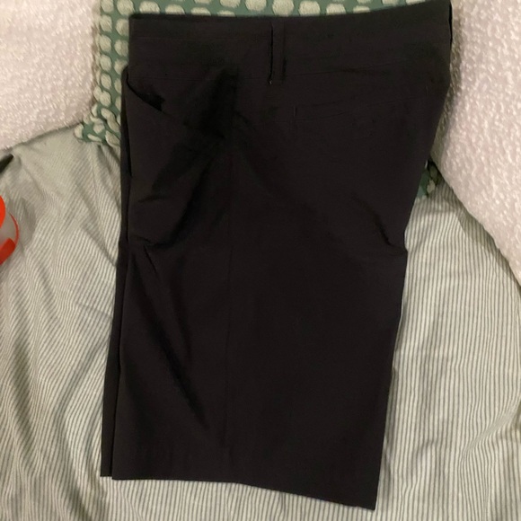 Eddie Bauer Black shorts, size 10 - Picture 1 of 7